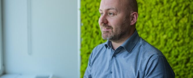 Aangezien e-facturering vanaf 1 januari 2026 verplicht wordt voor bedrijven, is vroegtijdige acceptatie van cruciaal belang om operationele verstoringen en mogelijke boetes te voorkomen.